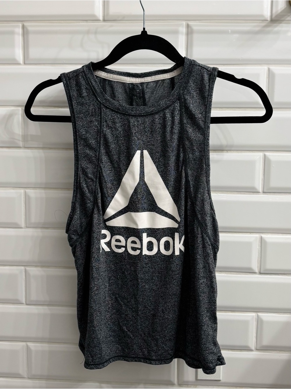 Reebok Women’s Medium Heather Grey Logo Athletic Tank Top with Cutout